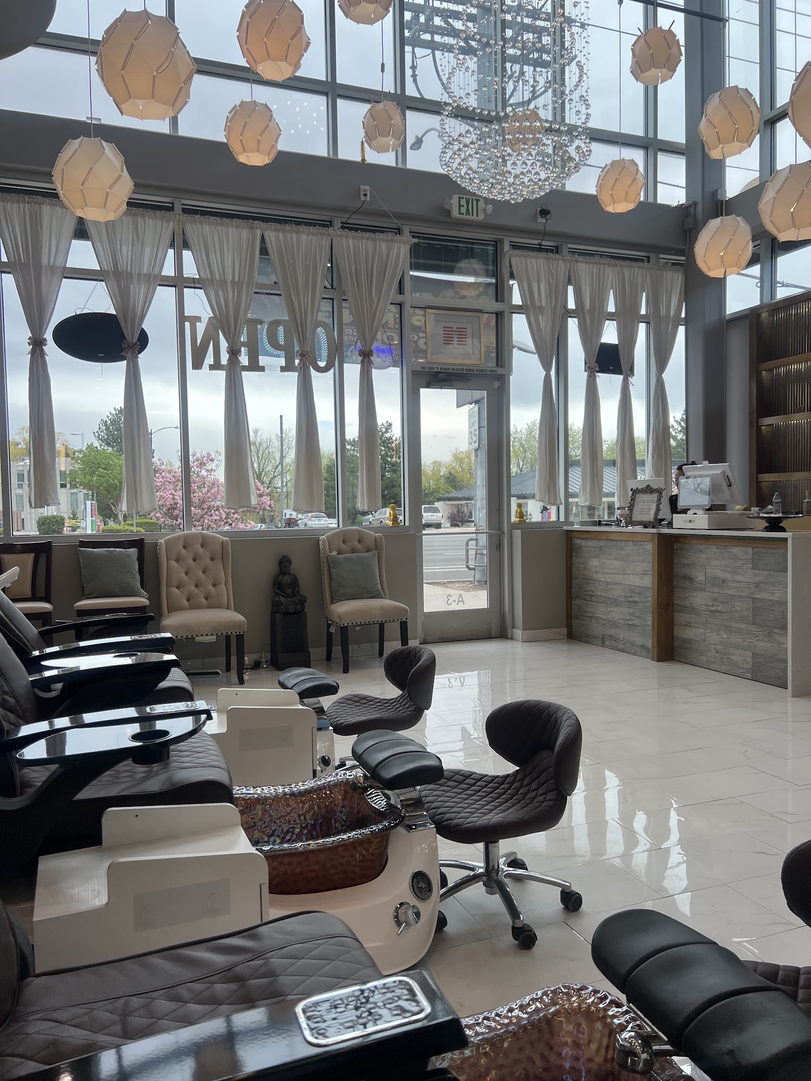 Elevate Nail Spa nail photo 4